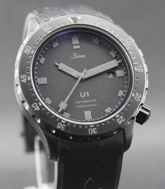 (image for) LIKE NEW SINN U BLACK LIMITED 399 PCS / COMPLETE